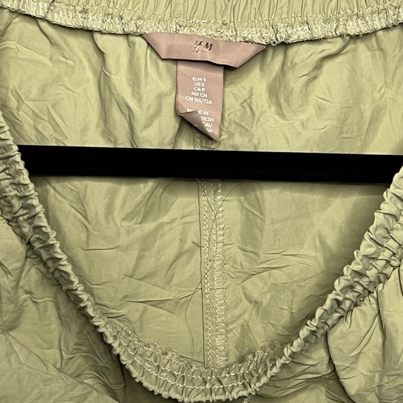 H&M Drawstring Athletic Shorts - Picture 3 of 4